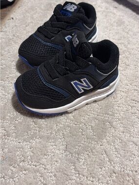 New Balance Kids Black and Blue Lace-Up Sneakers